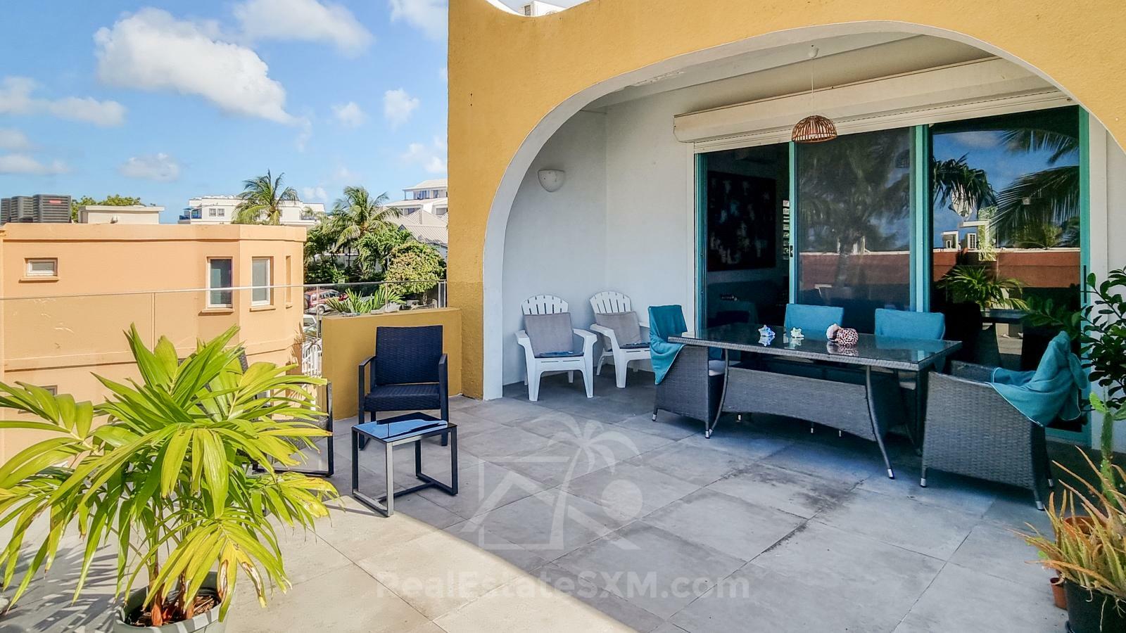 FOR RENT Corner Townhouse with Stunning Caribbean Sea Views in Pelican Key SXM. Yard. Prime location