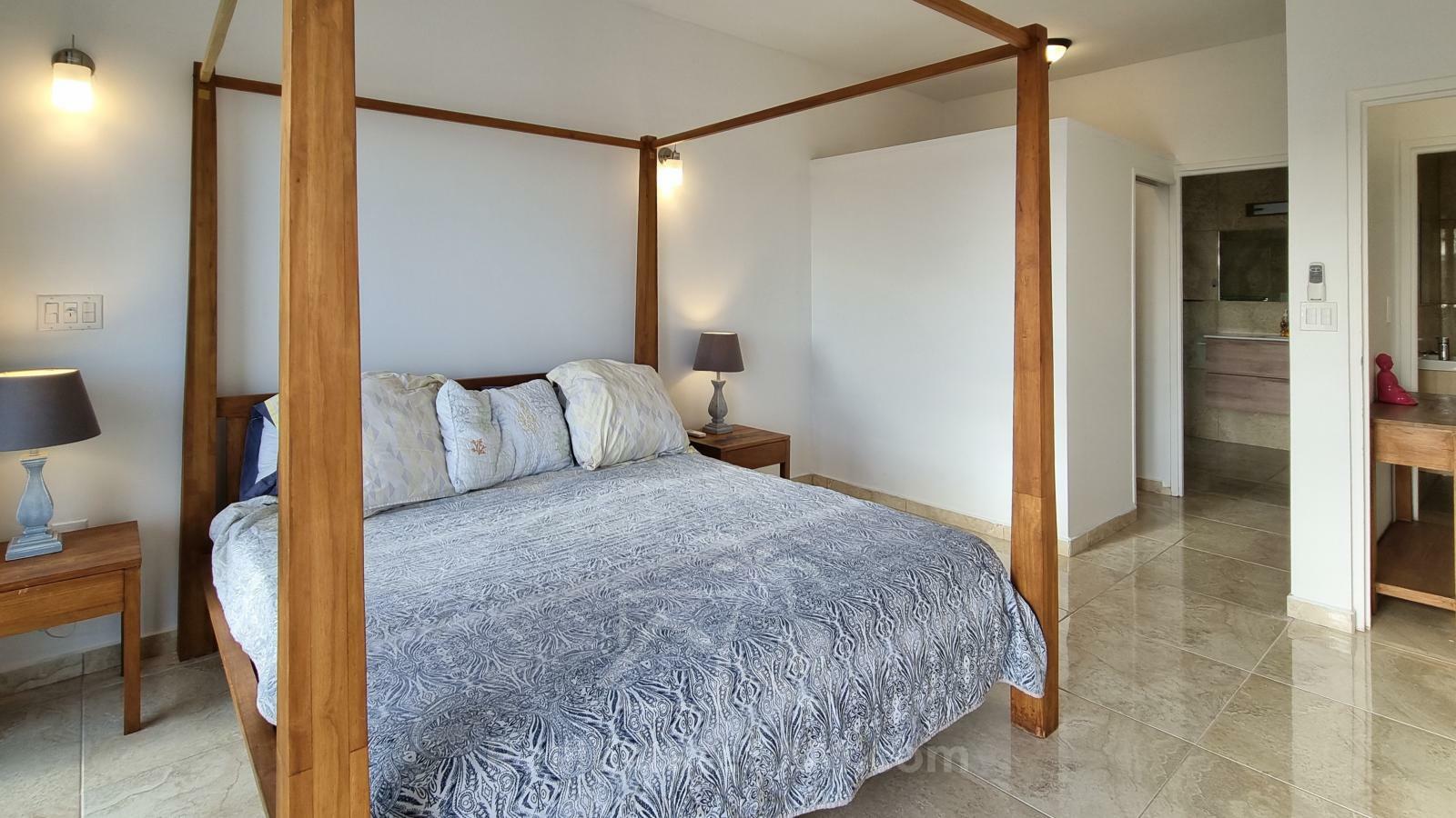 St Maarten Modern Luxury Villa in Indigo Bay FOR SALE. Views & Caribbean sunsets. Rooftop. SeaAzul