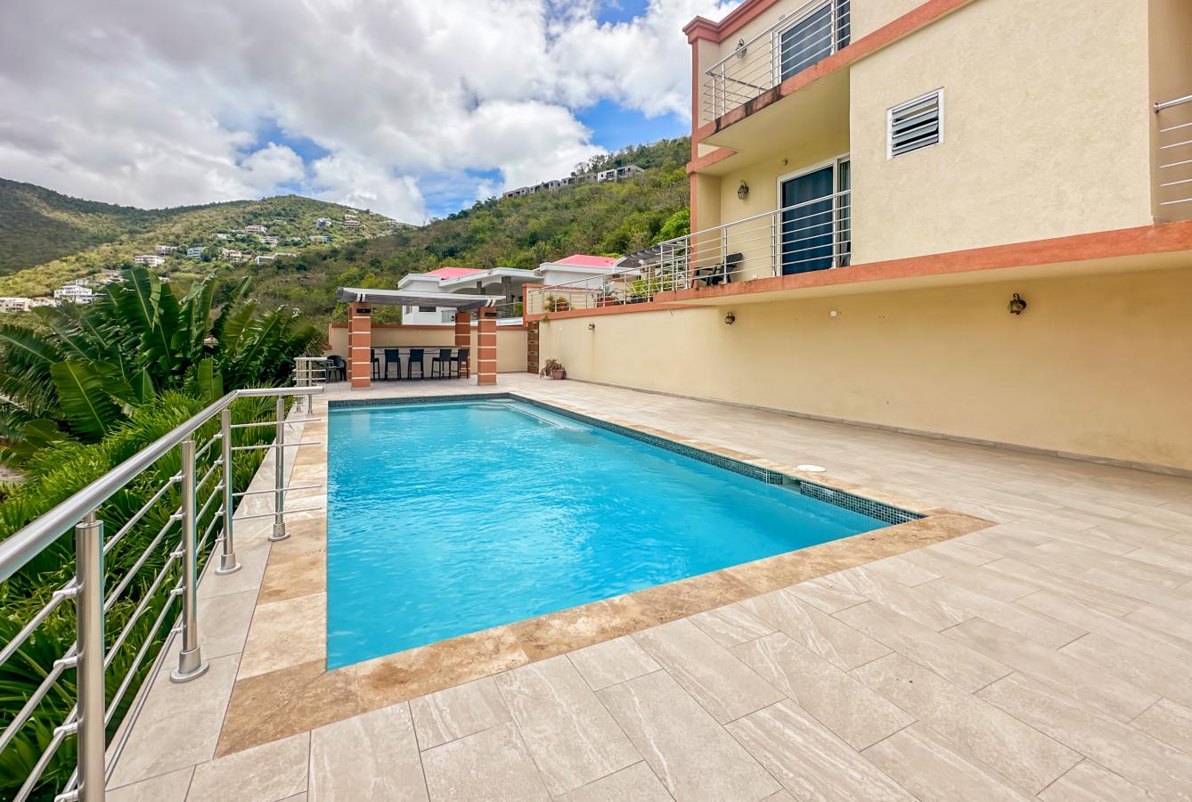 St Maarten property for sale Valley Estate, modern 3BR Townhouse with great views, move-in ready