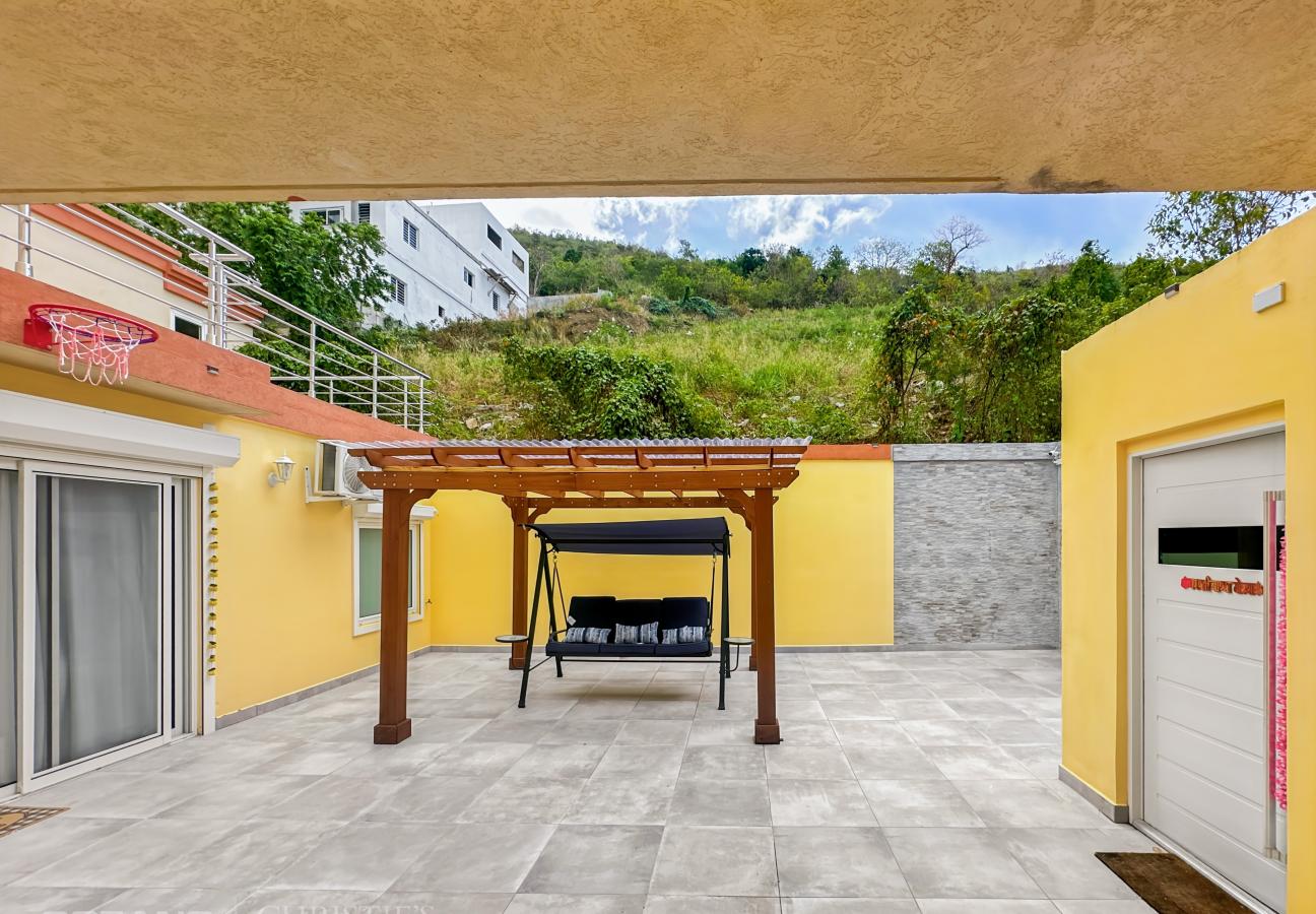 St Maarten property for sale Valley Estate, modern 3BR Townhouse with great views, move-in ready