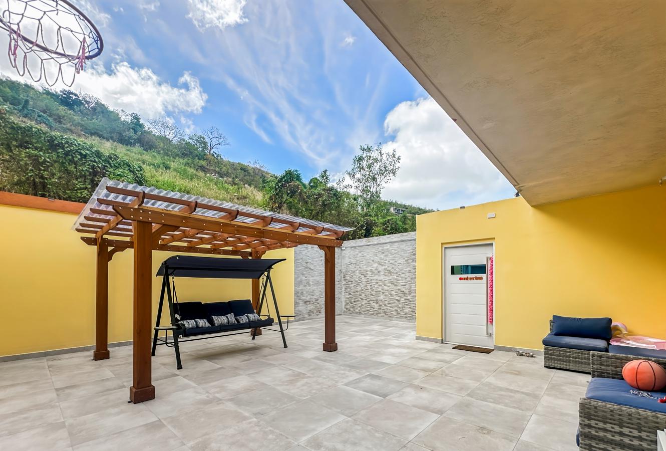 St Maarten property for sale Valley Estate, modern 3BR Townhouse with great views, move-in ready