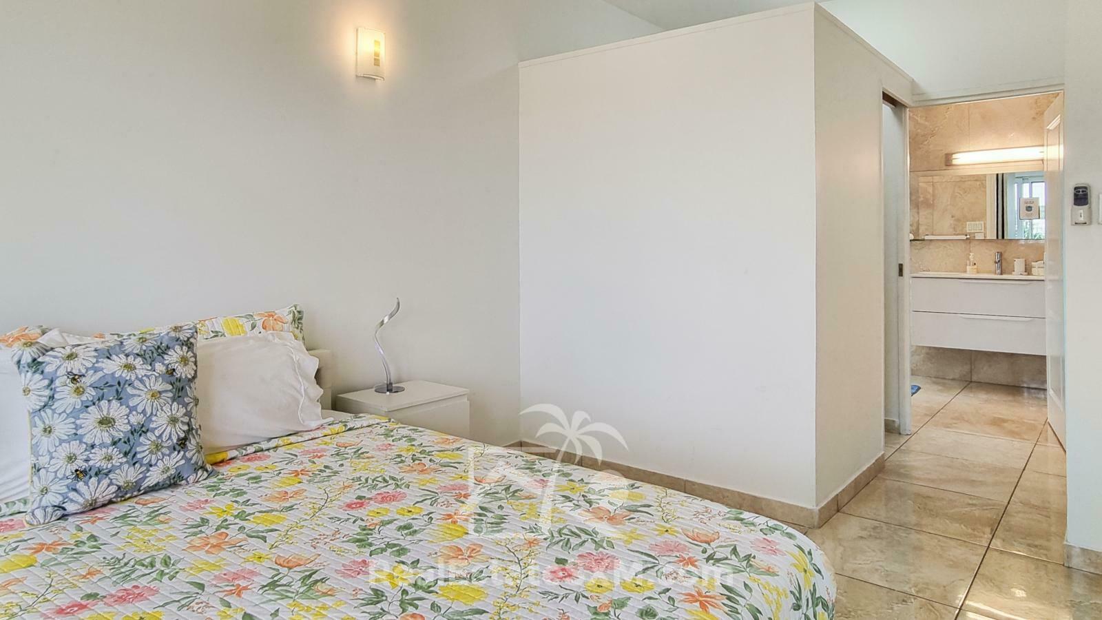 Modern Luxury Villa in Indigo Bay St Maarten FOR SALE. Views & Caribbean Sunsets. Rooftop. SeaVista
