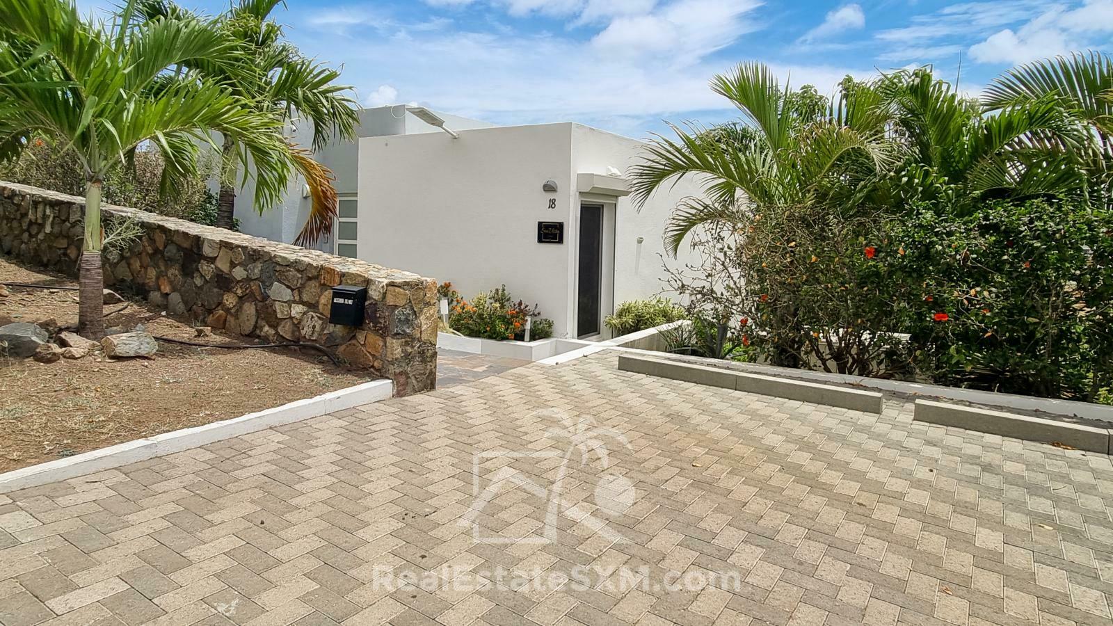 Modern Luxury Villa in Indigo Bay St Maarten FOR SALE. Views & Caribbean Sunsets. Rooftop. SeaVista