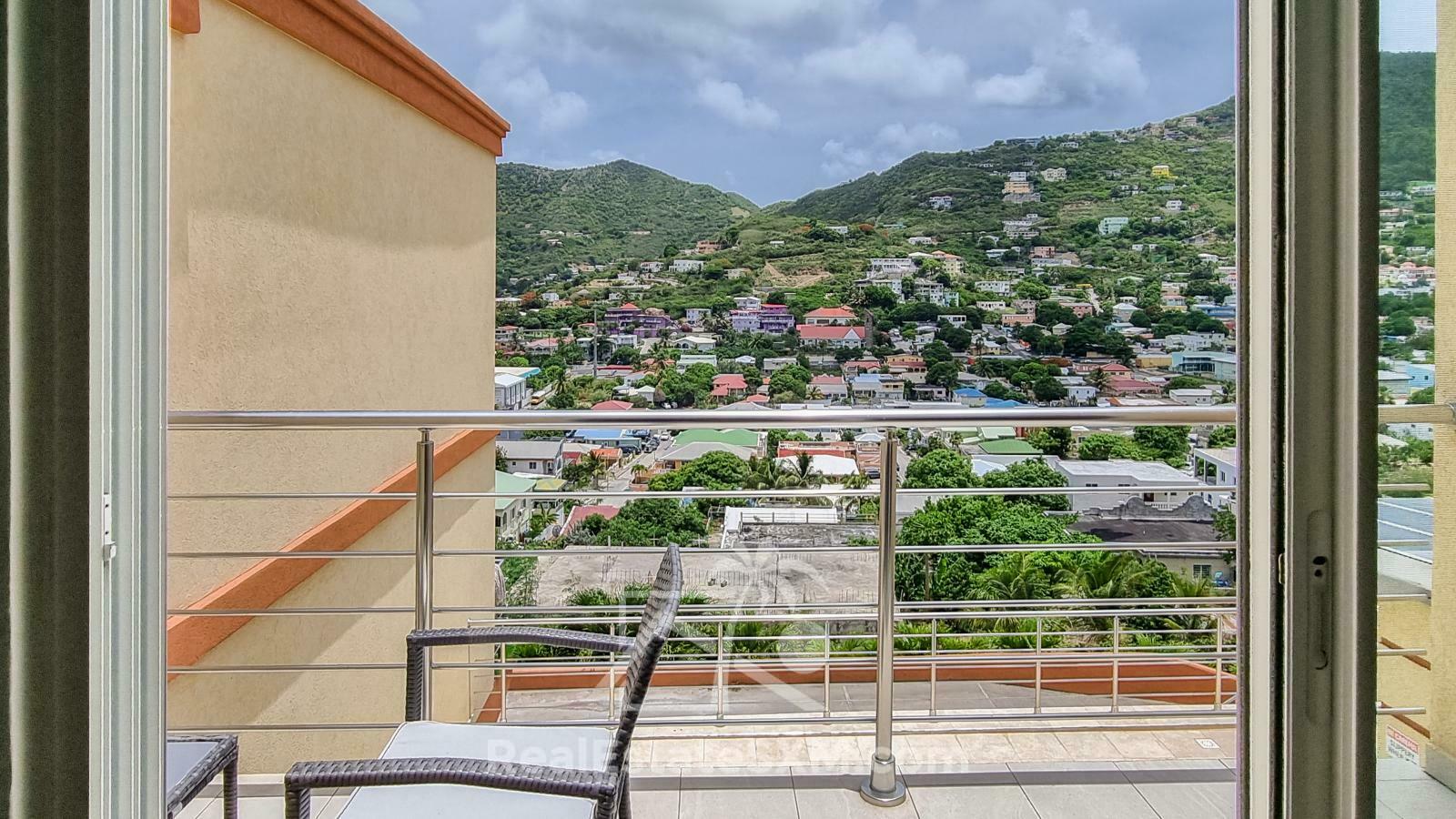 2-Bedroom Townhouse with Private Pool. Valley Estate, St. Maarten. Beautiful Views. Gated Peaceful