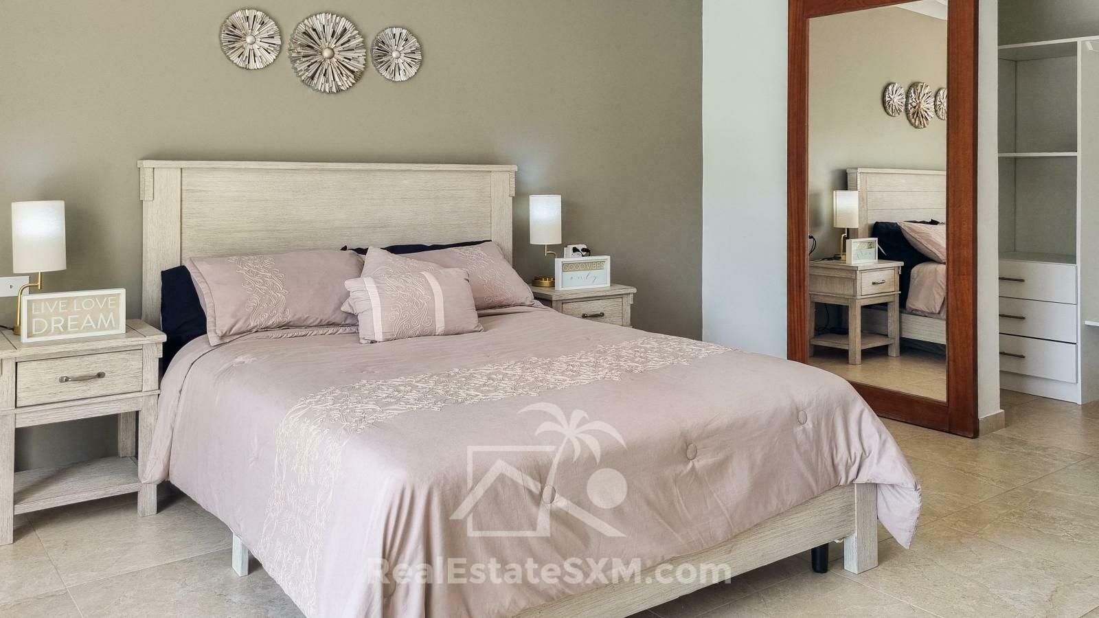 2-Bedroom Townhouse with Private Pool. Valley Estate, St. Maarten. Beautiful Views. Gated Peaceful