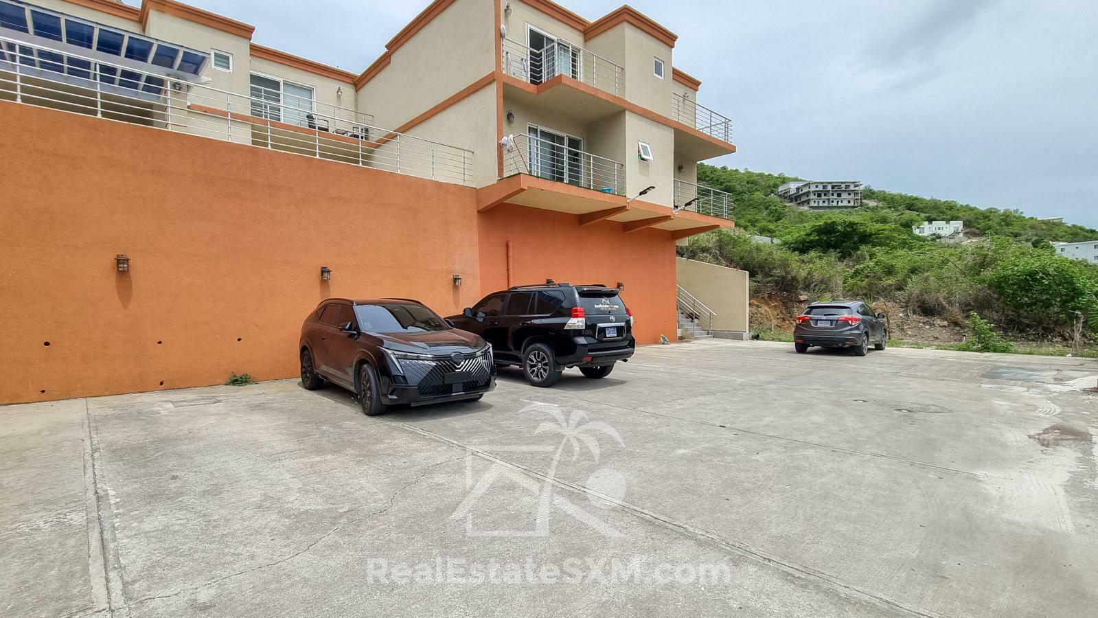2-Bedroom Townhouse with Private Pool. Valley Estate, St. Maarten. Beautiful Views. Gated Peaceful