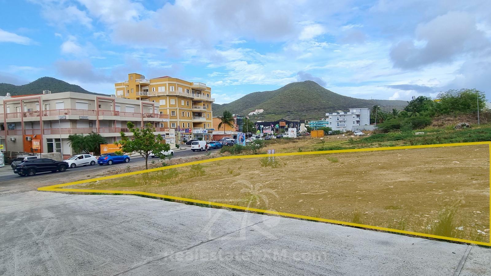 Cole Bay Prime location 700sqm Land FOR RENT, Welfare Rd SXM. By the cinema and casino. 