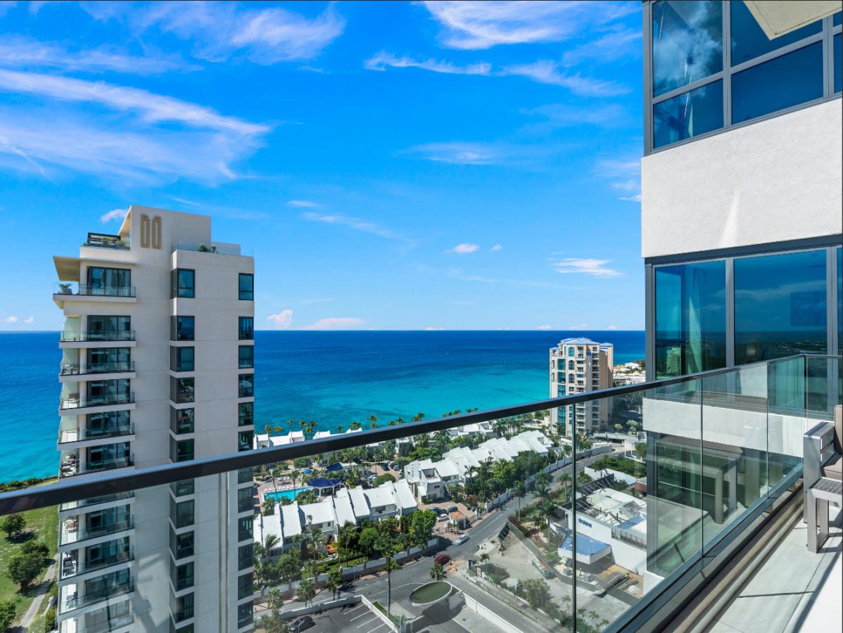 St Maarten real estate: Fourteen Mullet Bay Sub-penthouse ocean view height ceiling 19th floor B1901