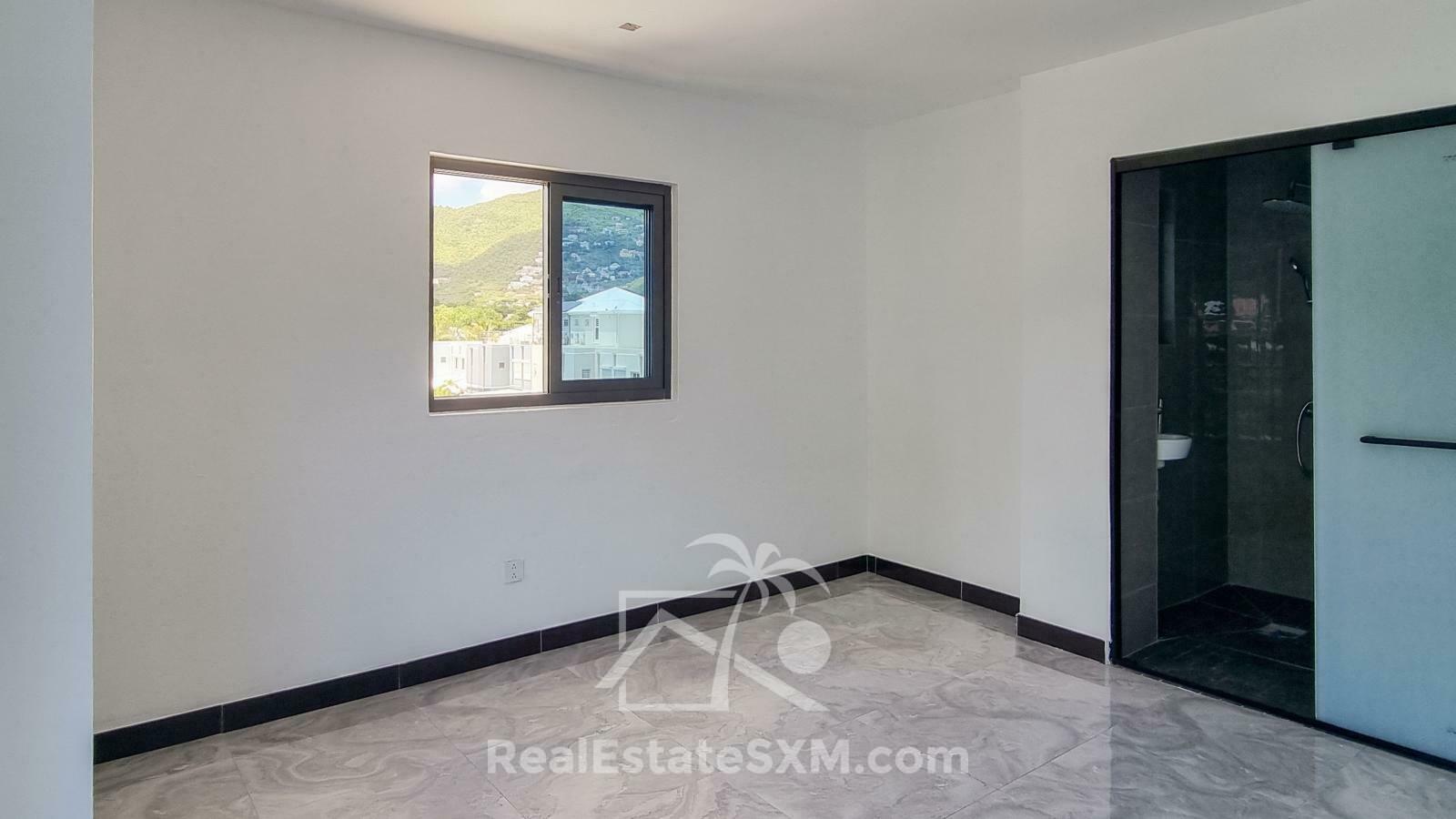 3-bedrooms condo in St Maarten, St John's. Brand new. Modern. Two levels. High ceilings