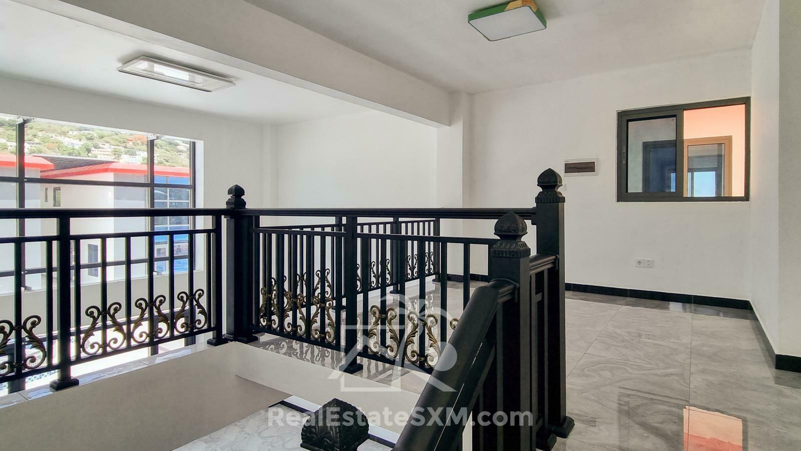3-bedrooms condo in St Maarten, St John's. Brand new. Modern. Two levels. High ceilings