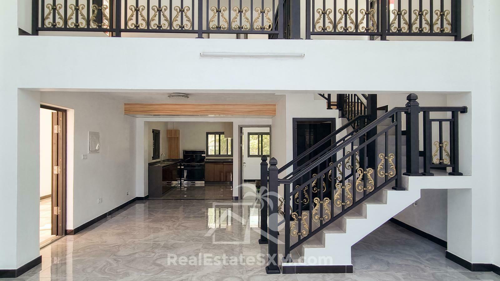 3-bedrooms condo in St Maarten, St John's. Brand new. Modern. Two levels. High ceilings