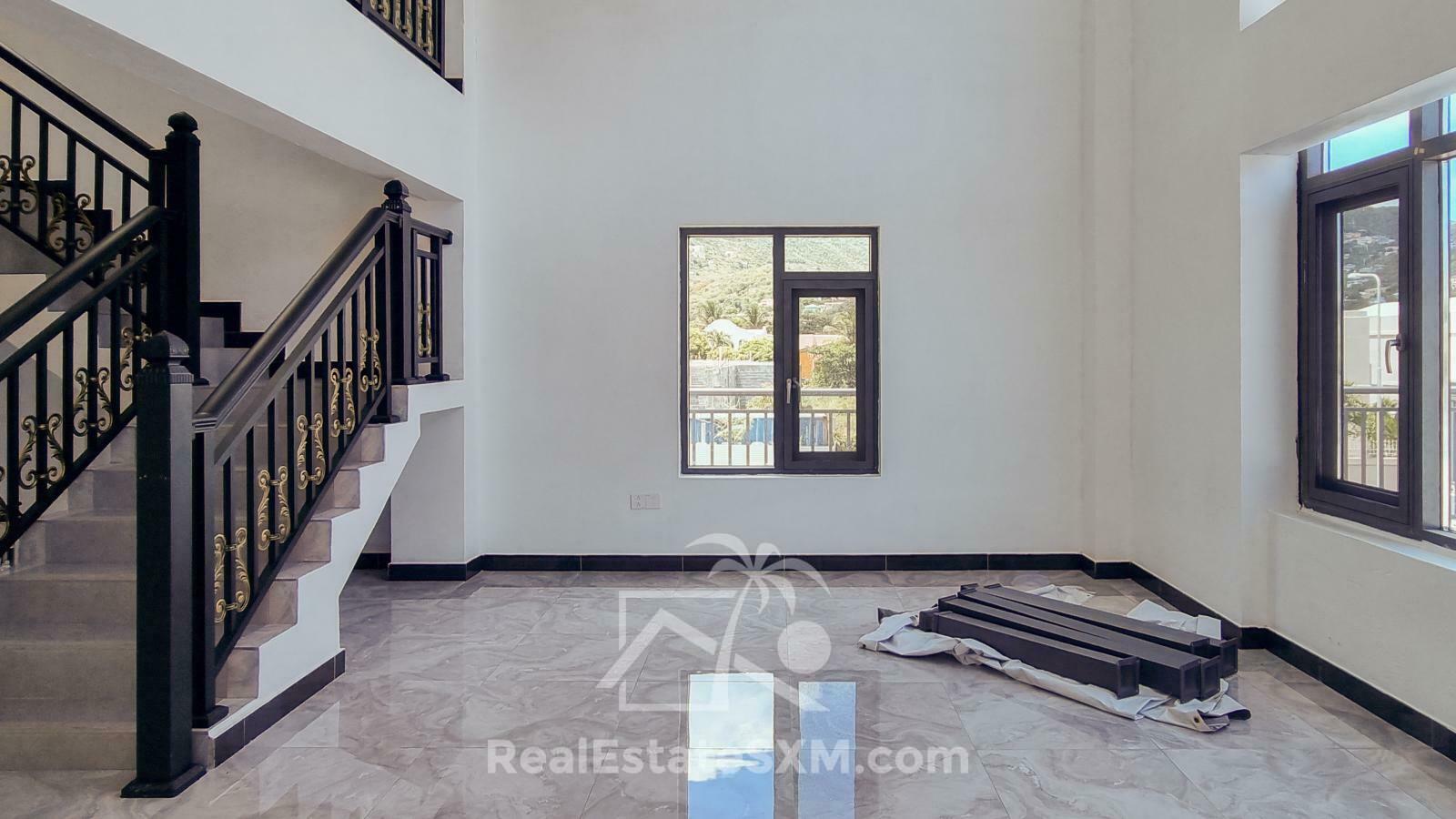 3-bedrooms condo in St Maarten, St John's. Brand new. Modern. Two levels. High ceilings