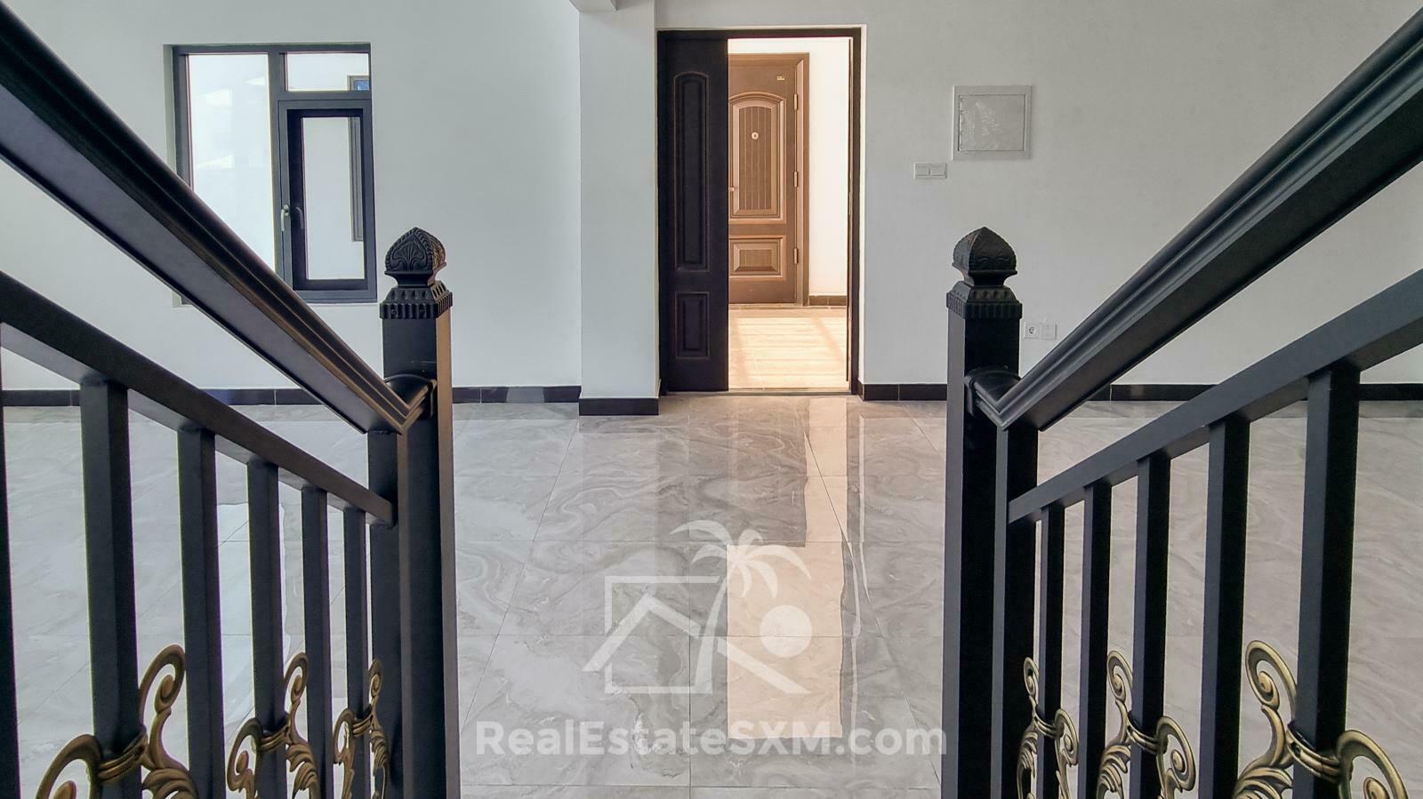 3-bedrooms condo in St Maarten, St John's. Brand new. Modern. Two levels. High ceilings