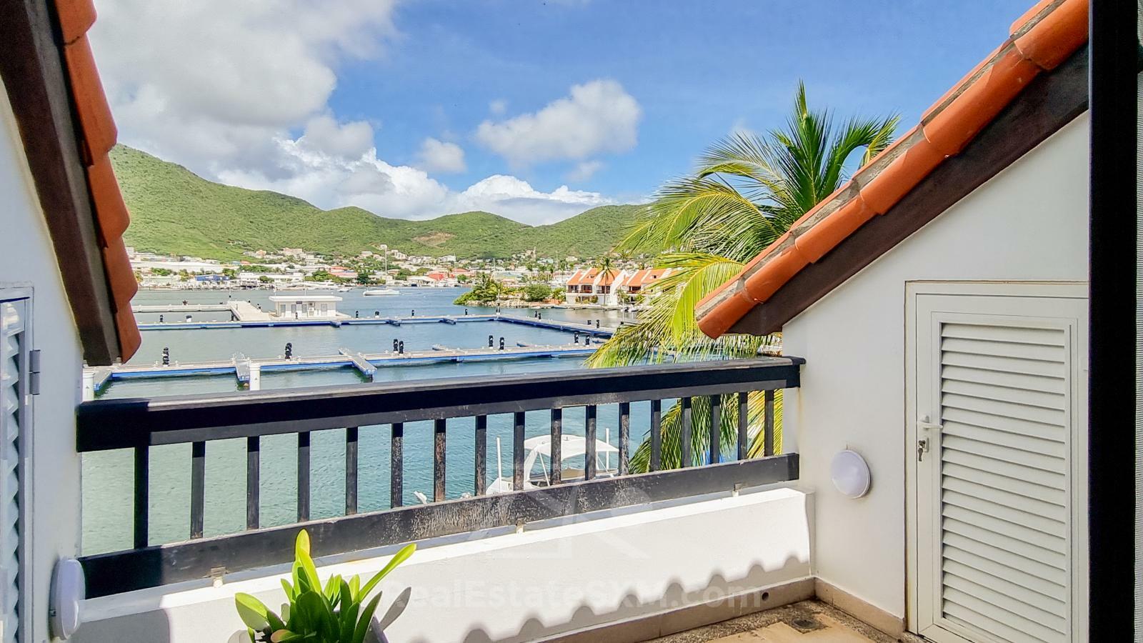 Property for sale St Maarten Simpson Bay Yacht Club: Luxury Waterfront 3BR with Boat Dock