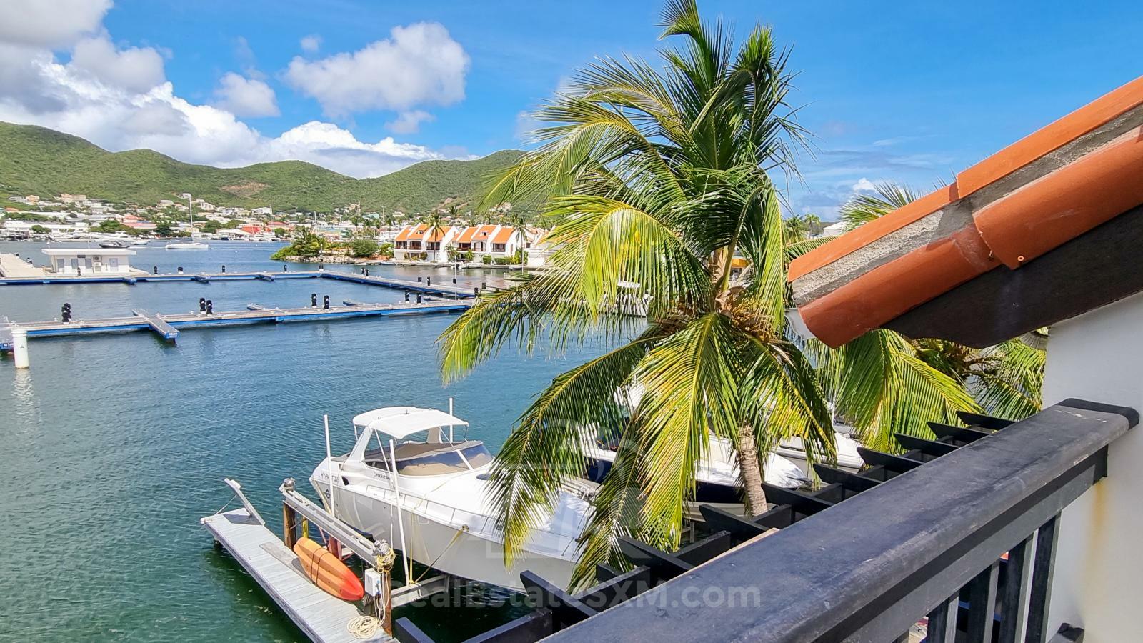 Property for sale St Maarten Simpson Bay Yacht Club: Luxury Waterfront 3BR with Boat Dock