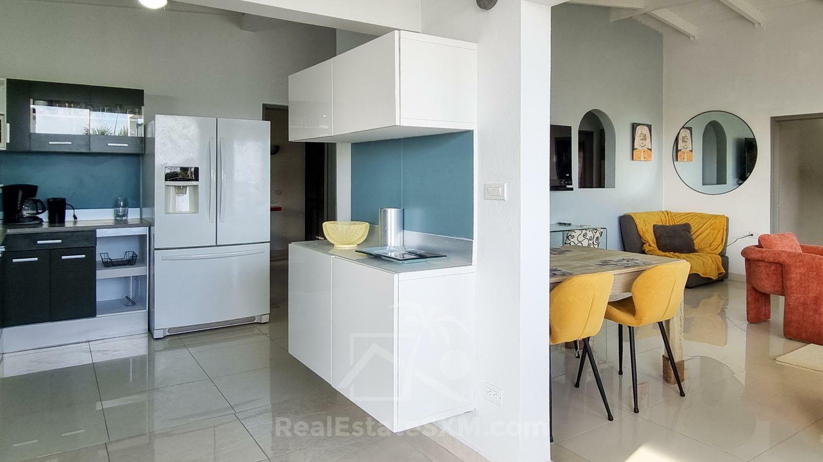 Point Blanche Penthouse for rent: stunning 3bed/2bath with huge sundeck and amazing ocean views