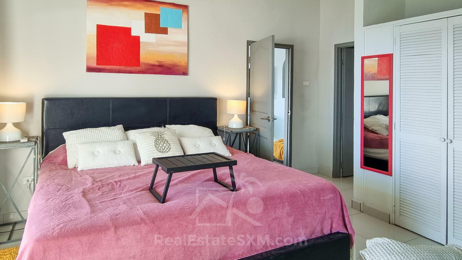Point Blanche Penthouse for rent: stunning 3bed/2bath with huge sundeck and amazing ocean views
