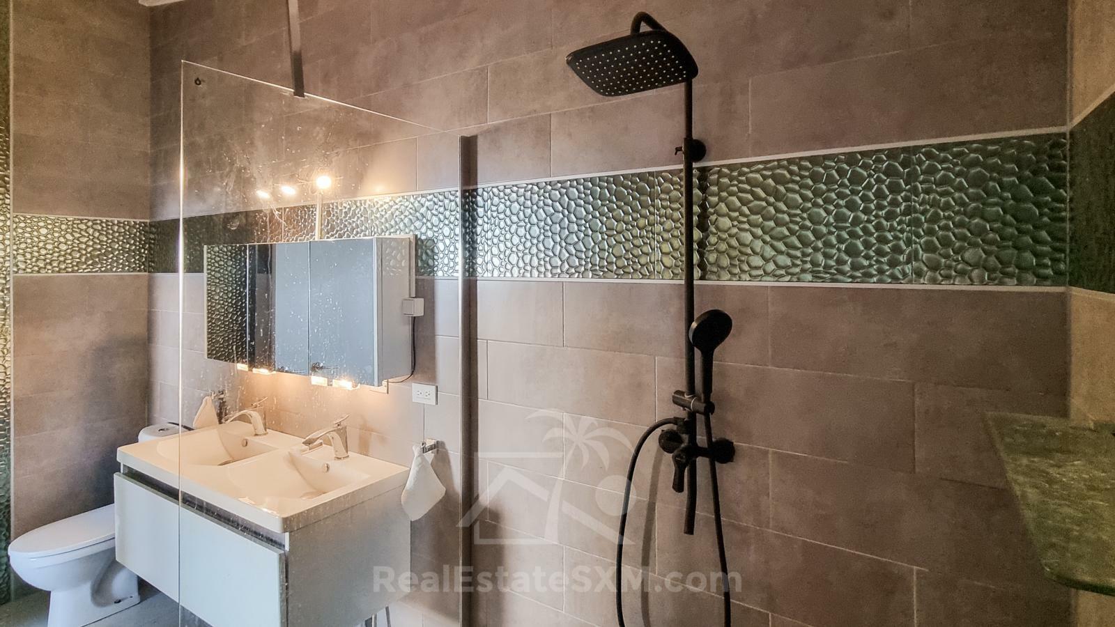 Point Blanche Penthouse for rent: stunning 3bed/2bath with huge sundeck and amazing ocean views