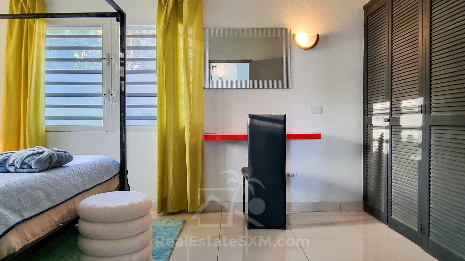 Point Blanche Penthouse for rent: stunning 3bed/2bath with huge sundeck and amazing ocean views