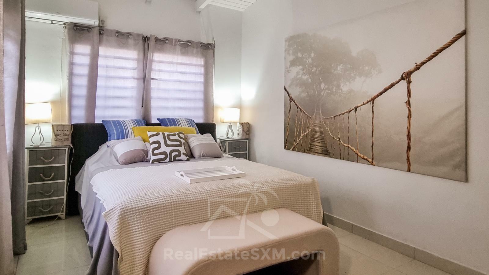 Point Blanche Penthouse for rent: stunning 3bed/2bath with huge sundeck and amazing ocean views