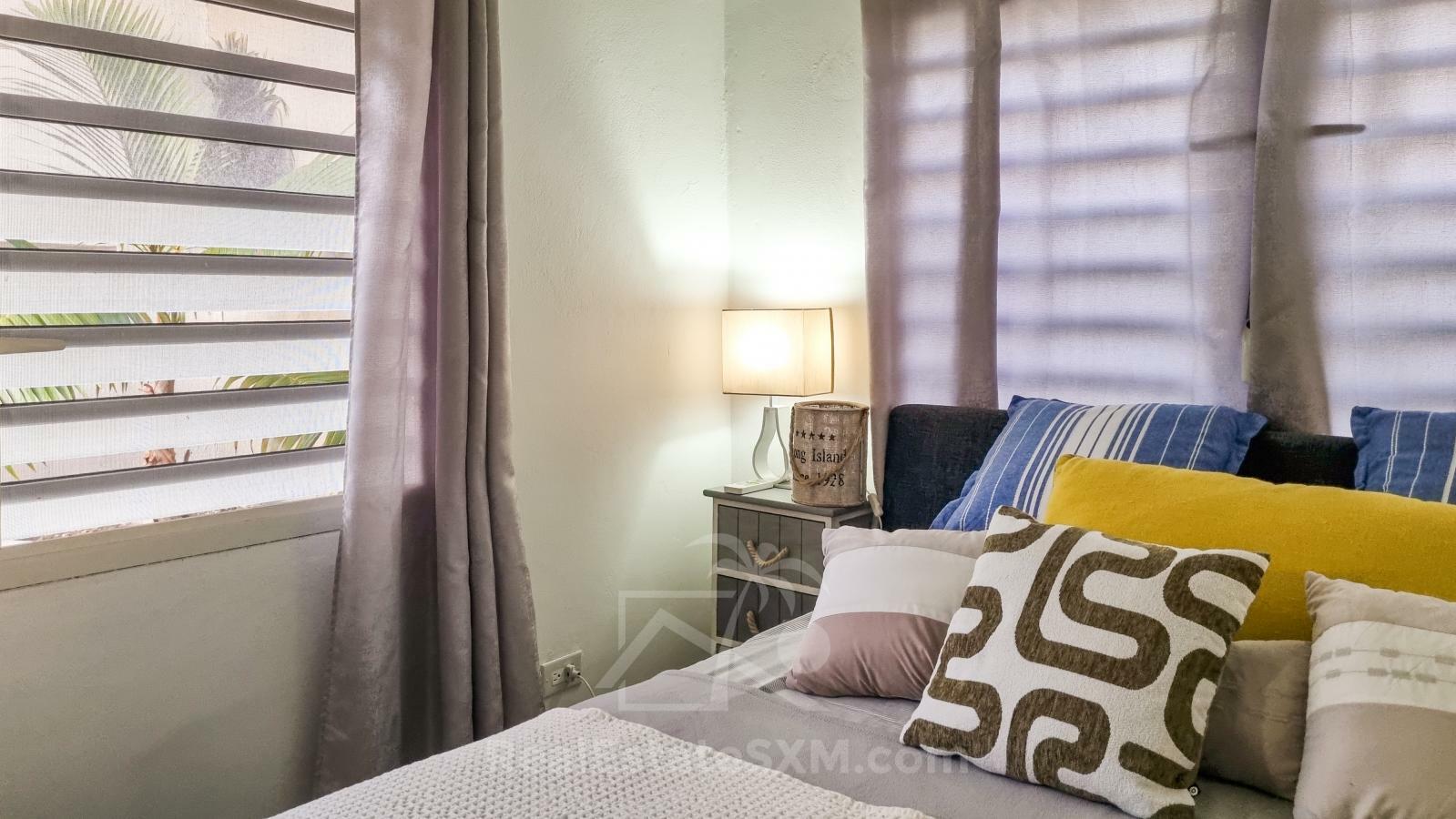 Point Blanche Penthouse for rent: stunning 3bed/2bath with huge sundeck and amazing ocean views