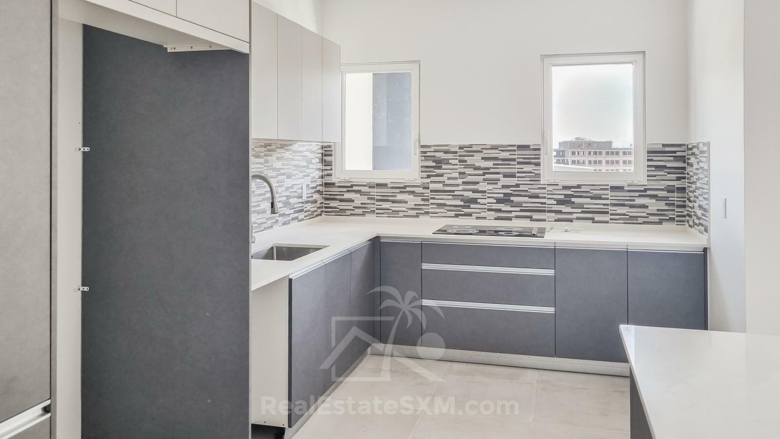 Large NEW 2-bedrooms Apartments FOR RENT. SXM, Cay Hill, Hospital Rd. Underground parking. Elevator