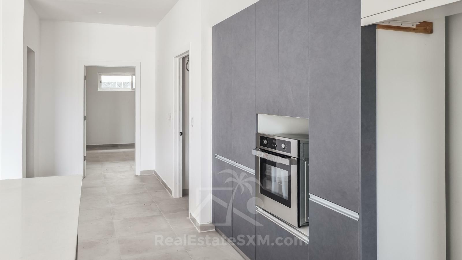 Large NEW 2-bedrooms Apartments FOR RENT. SXM, Cay Hill, Hospital Rd. Underground parking. Elevator