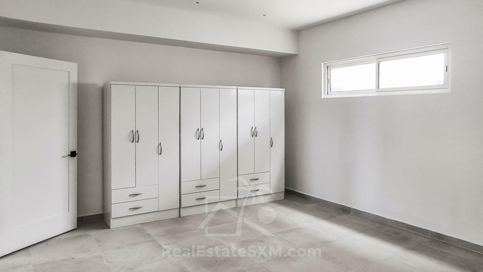 Large NEW 2-bedrooms Apartments FOR RENT. SXM, Cay Hill, Hospital Rd. Underground parking. Elevator
