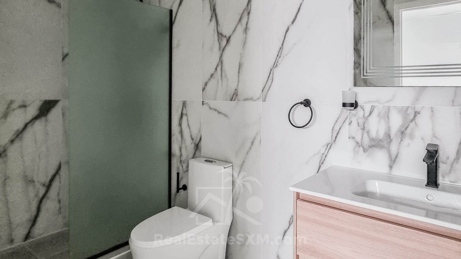 Large NEW 2-bedrooms Apartments FOR RENT. SXM, Cay Hill, Hospital Rd. Underground parking. Elevator