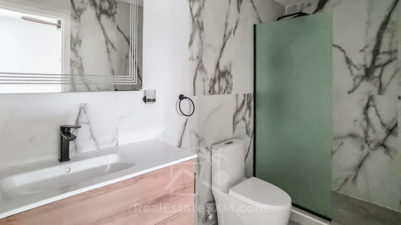 Large NEW 2-bedrooms Apartments FOR RENT. SXM, Cay Hill, Hospital Rd. Underground parking. Elevator