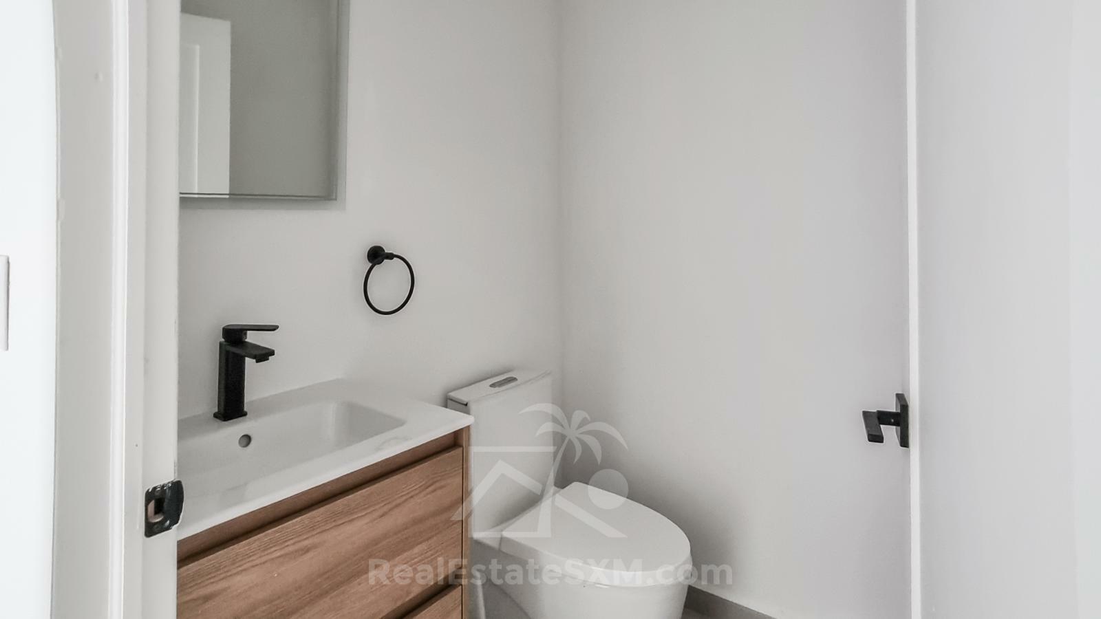 Large NEW 2-bedrooms Apartments FOR RENT. SXM, Cay Hill, Hospital Rd. Underground parking. Elevator