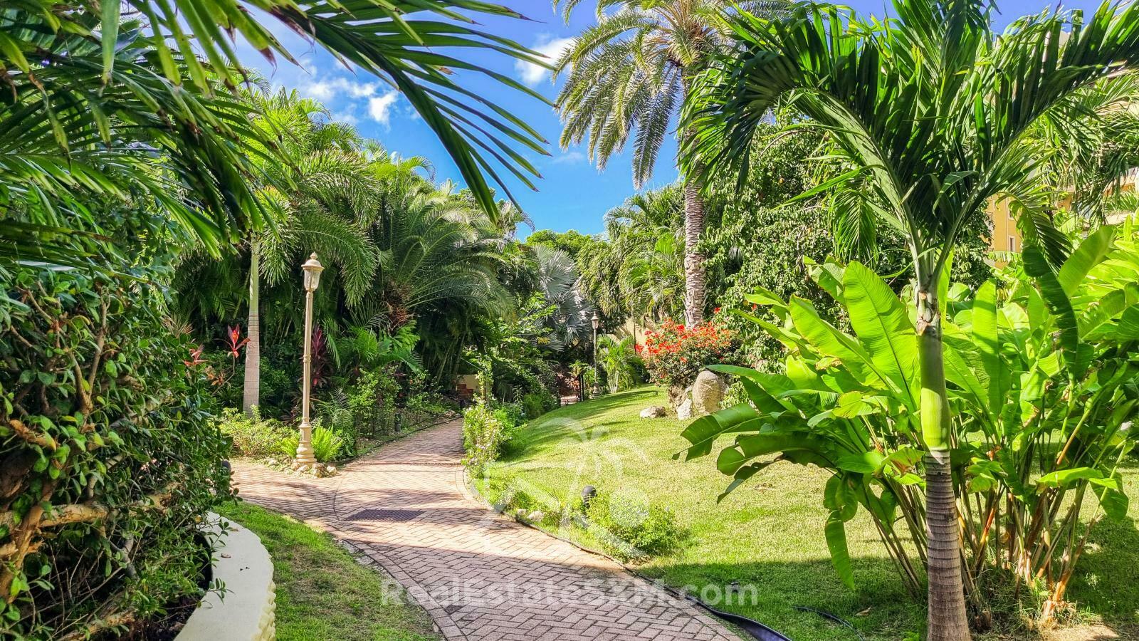 St Maarten Unique Luxury Condos in Porto Cupecoy FOR SALE Lagoon and Garden View. Many options 22/1A