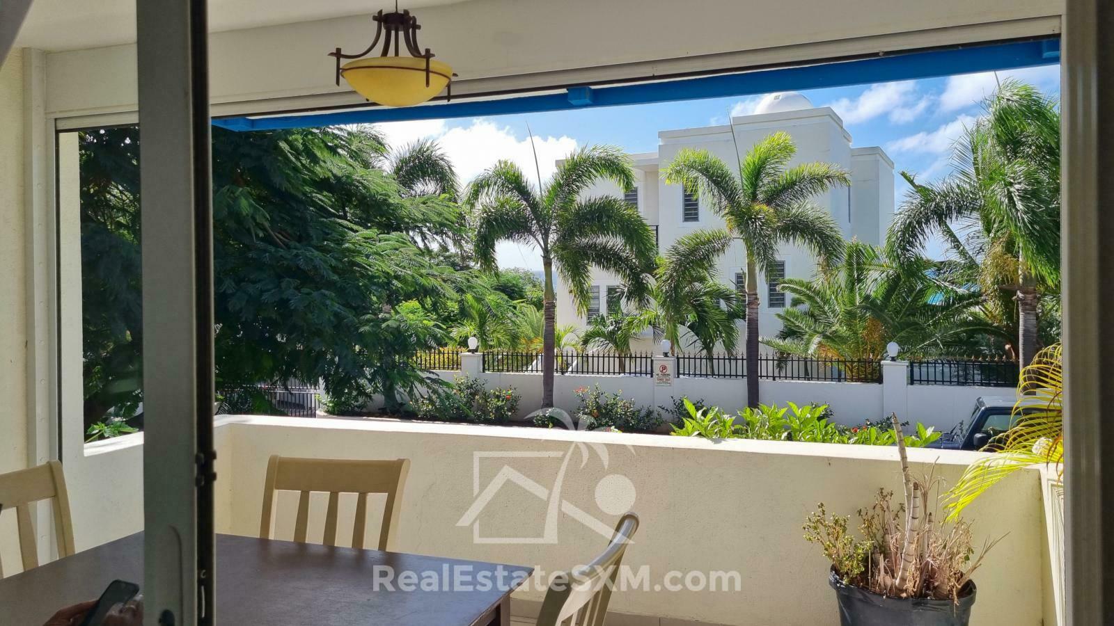 St Maarten Pelican Key condo For Sale. Relaxed Atmosphere and proximity to the Beach, Restaurants