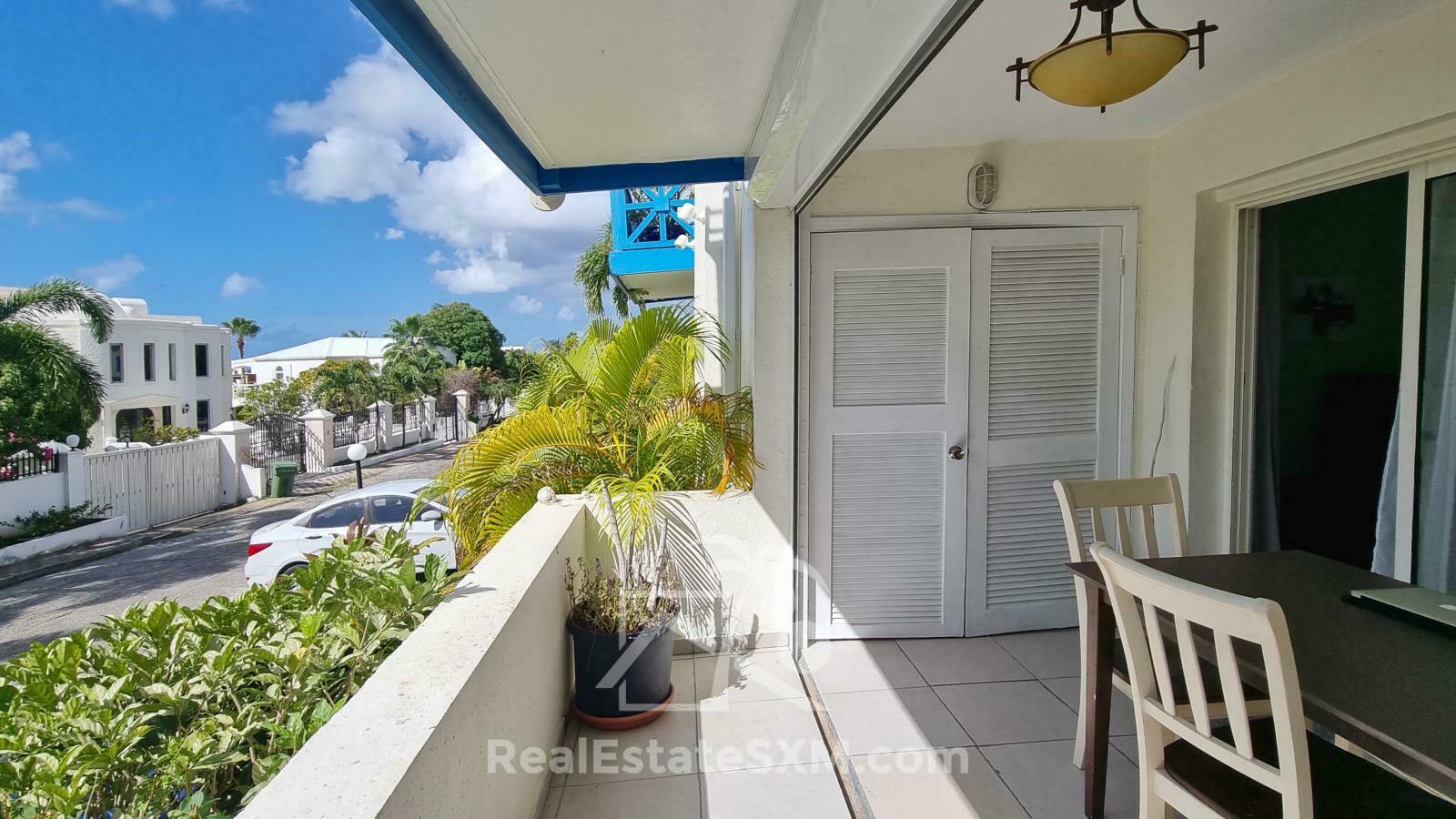St Maarten Pelican Key condo For Sale. Relaxed Atmosphere and proximity to the Beach, Restaurants