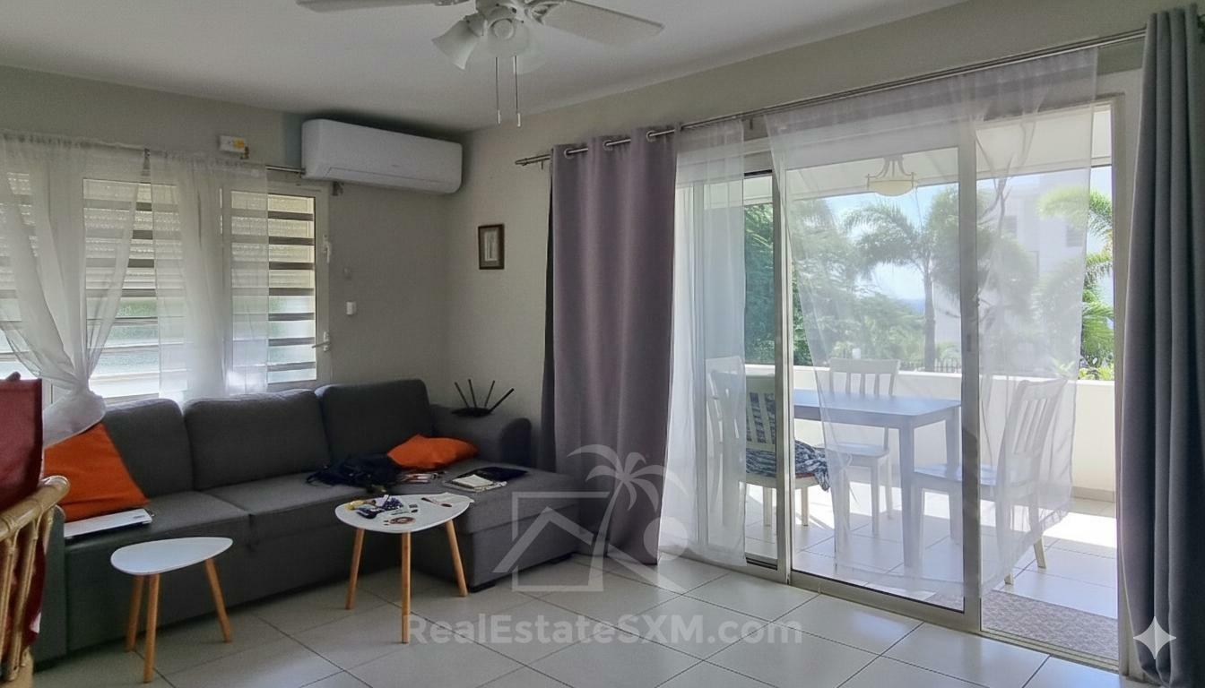 St Maarten Pelican Key condo For Sale. Relaxed Atmosphere and proximity to the Beach, Restaurants