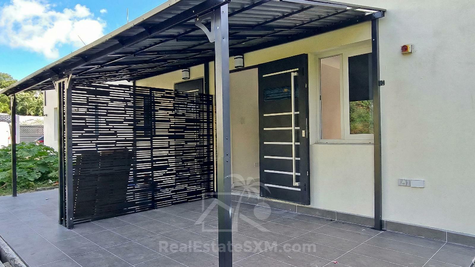 Cole Bay. Brand NEW apartment FOR RENT. Quiet and central location. 2 Parking spots. Porch