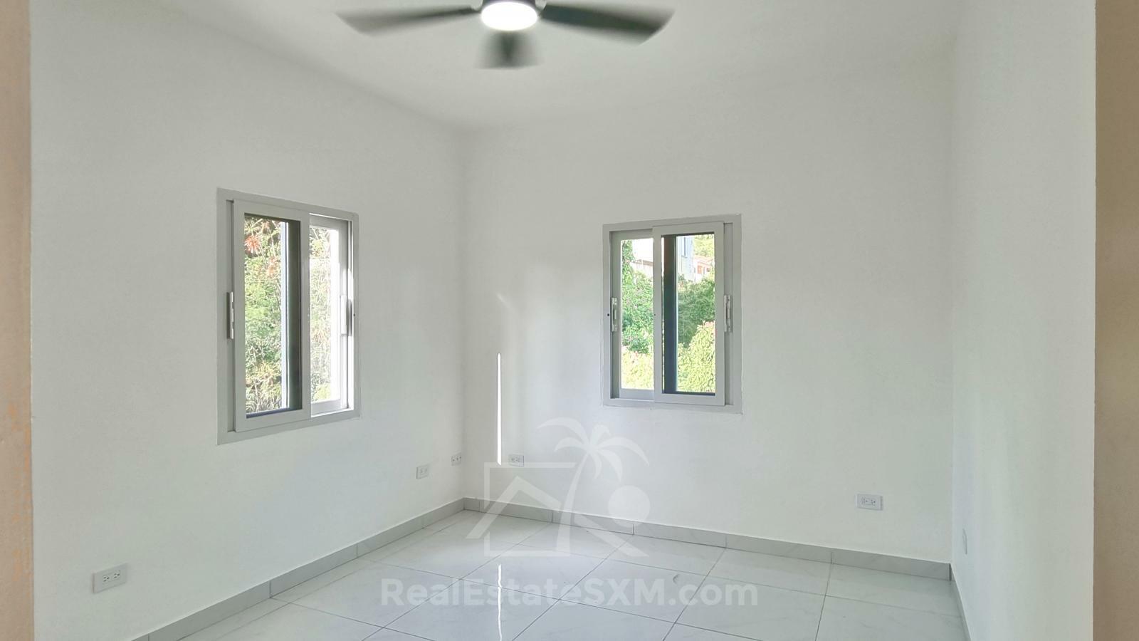 Cole Bay. Brand NEW apartment FOR RENT. Quiet and central location. 2 Parking spots. Porch