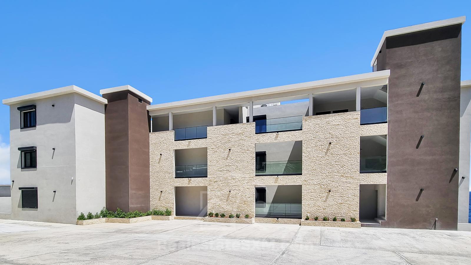 St Maarten brand new home: Ocean Front NEW 2 bedrooms, Point Blanche. Caribbean living. Vivid Res.
