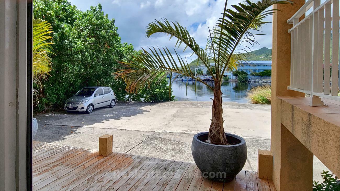 Prime Ground-Floor Commercial Space 229sqm - Welfare Road, Cole Bay SXM. Laguna View building