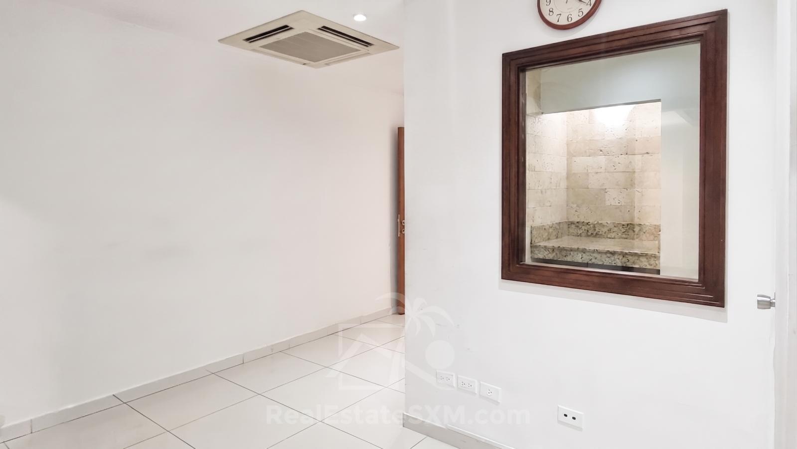 Prime Ground-Floor Commercial Space 229sqm - Welfare Road, Cole Bay SXM. Laguna View building