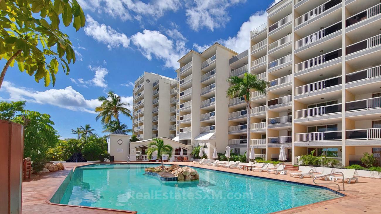 St. Maarten Real Estate FOR SALE studio Cupecoy Sapphire. Ocean & Sunset Views. 231