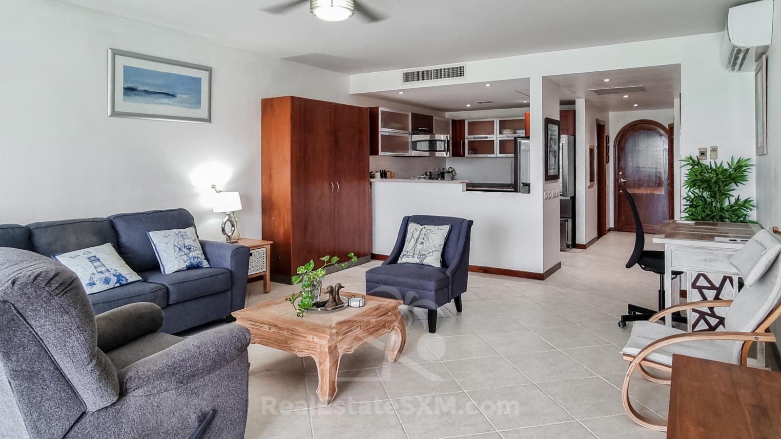 Studio FOR RENT Simpson Bay Yacht Club. Higher floor & nice view. 24/7 Security. Pool Tennis Parking