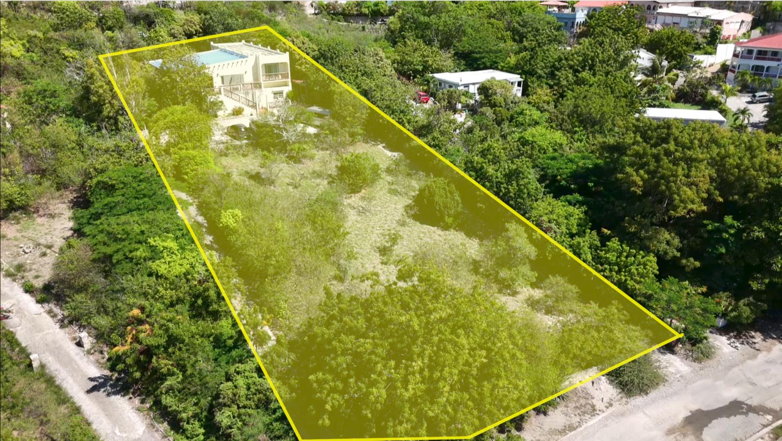 House for sale in Point Blanche, St Maarten. Big lot. Ocean view. Great potential. Quiet residential