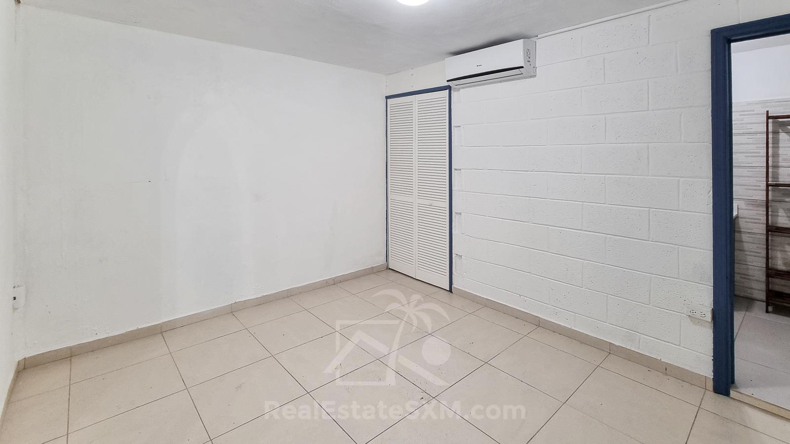 House for sale in Point Blanche, St Maarten. Big lot. Ocean view. Great potential. Quiet residential