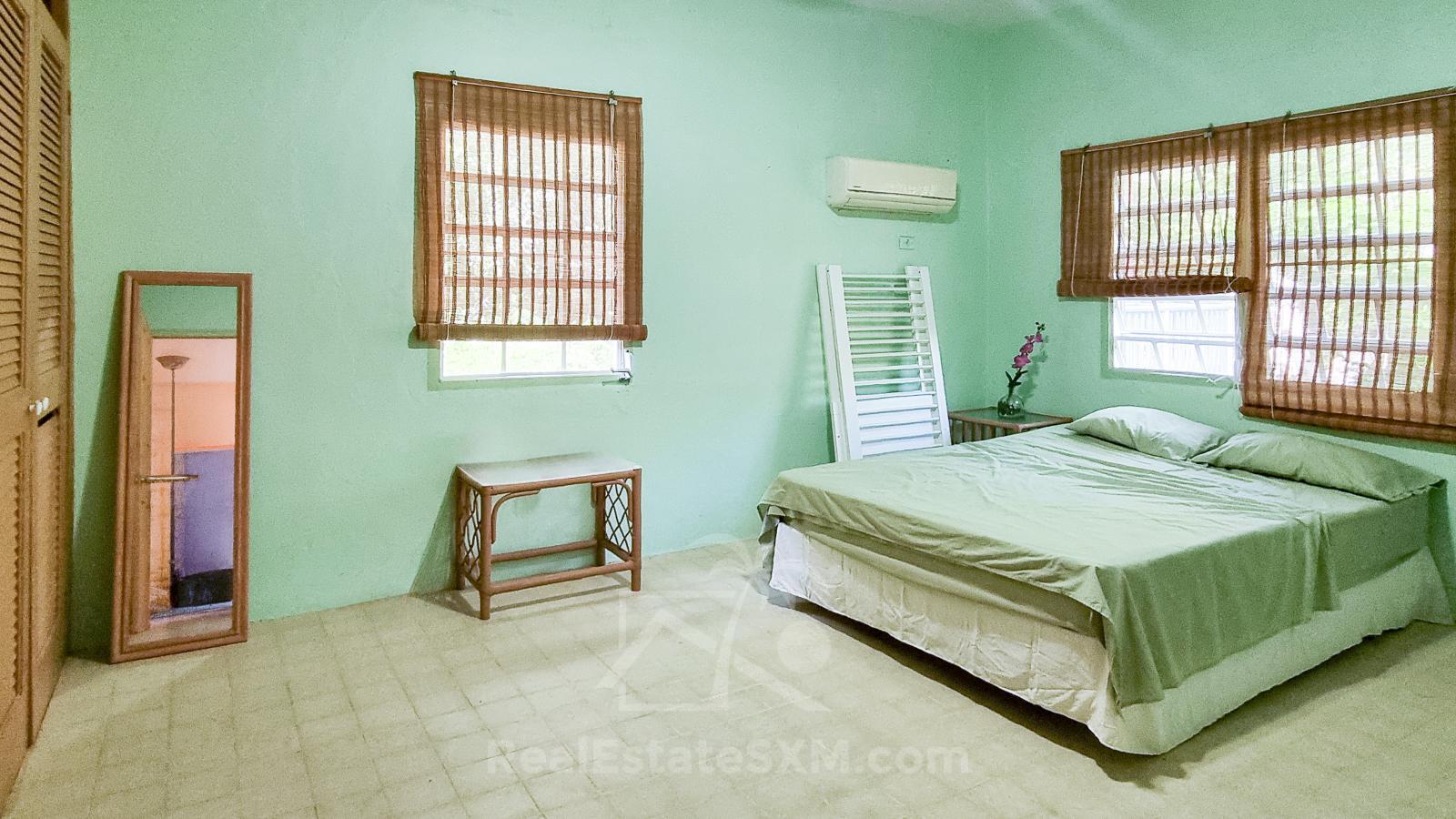 House for sale in Point Blanche, St Maarten. Big lot. Ocean view. Great potential. Quiet residential