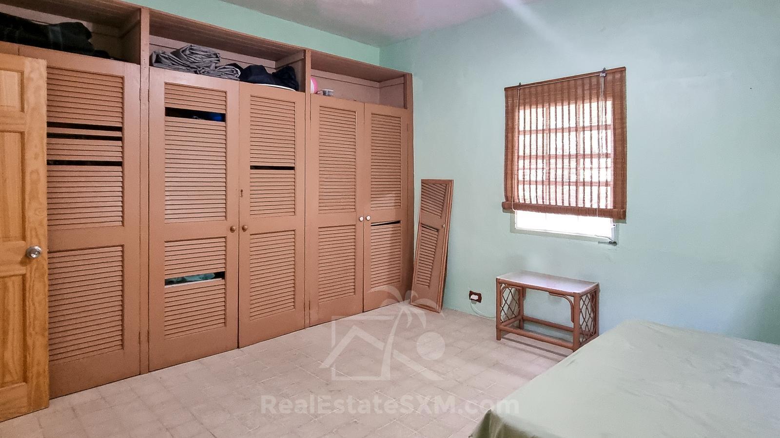 House for sale in Point Blanche, St Maarten. Big lot. Ocean view. Great potential. Quiet residential