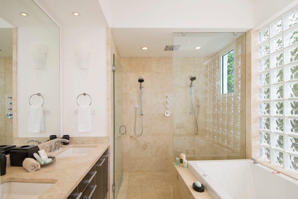 St Maarten real estate for sale, beachfront residence Aqualina Beach Club Simpson Bay SXM