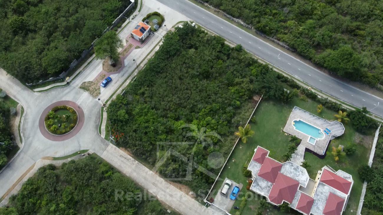 Big vacant land for sale in St Maarten,  in gated secluded community Rice Hill Gardens