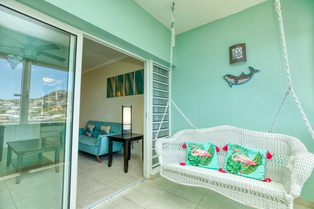 St Maarten oceanfront apartment, 2 bedrooms in Point Blanche with ocean view, swimming pool