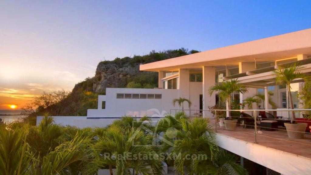 Caribbean Luxury Villa Cleavage For SALE Sint Maarten top of Pelican Key. Gorgeous sea views. 